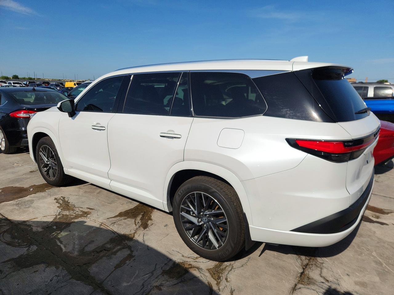 2026 LEXUS TX 350