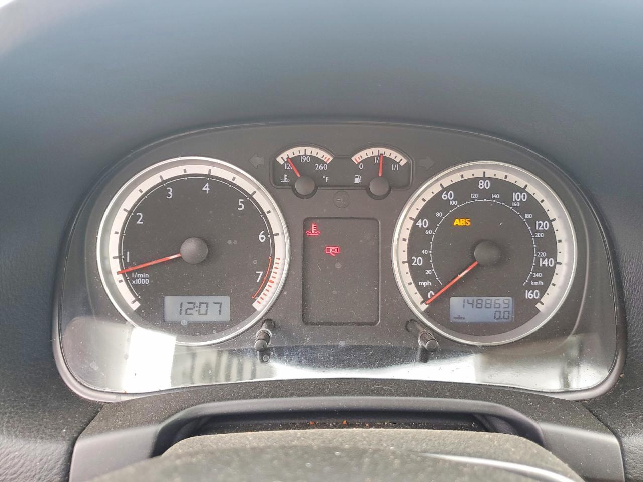 2003 VOLKSWAGEN JETTA