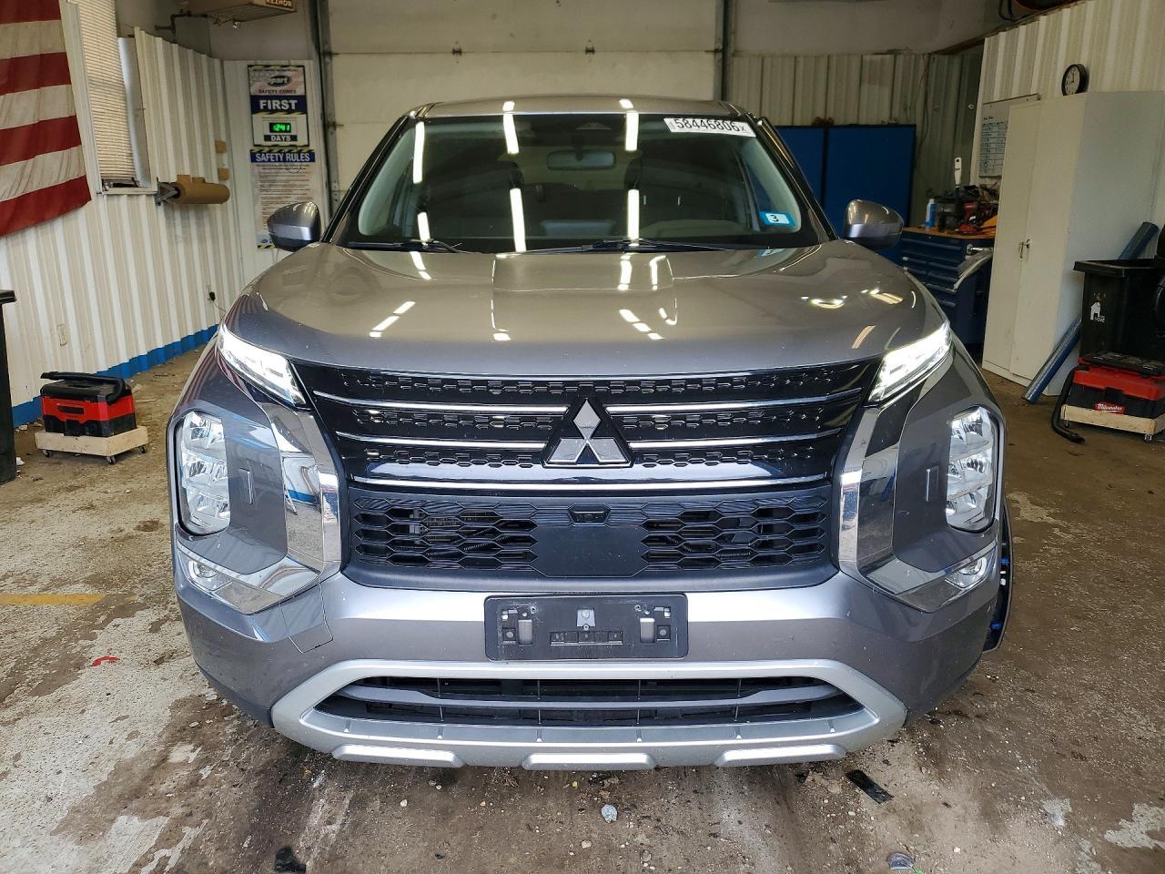 2023 MITSUBISHI outlander