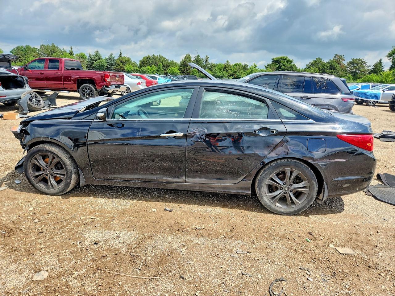 2011 HYUNDAI SONATA