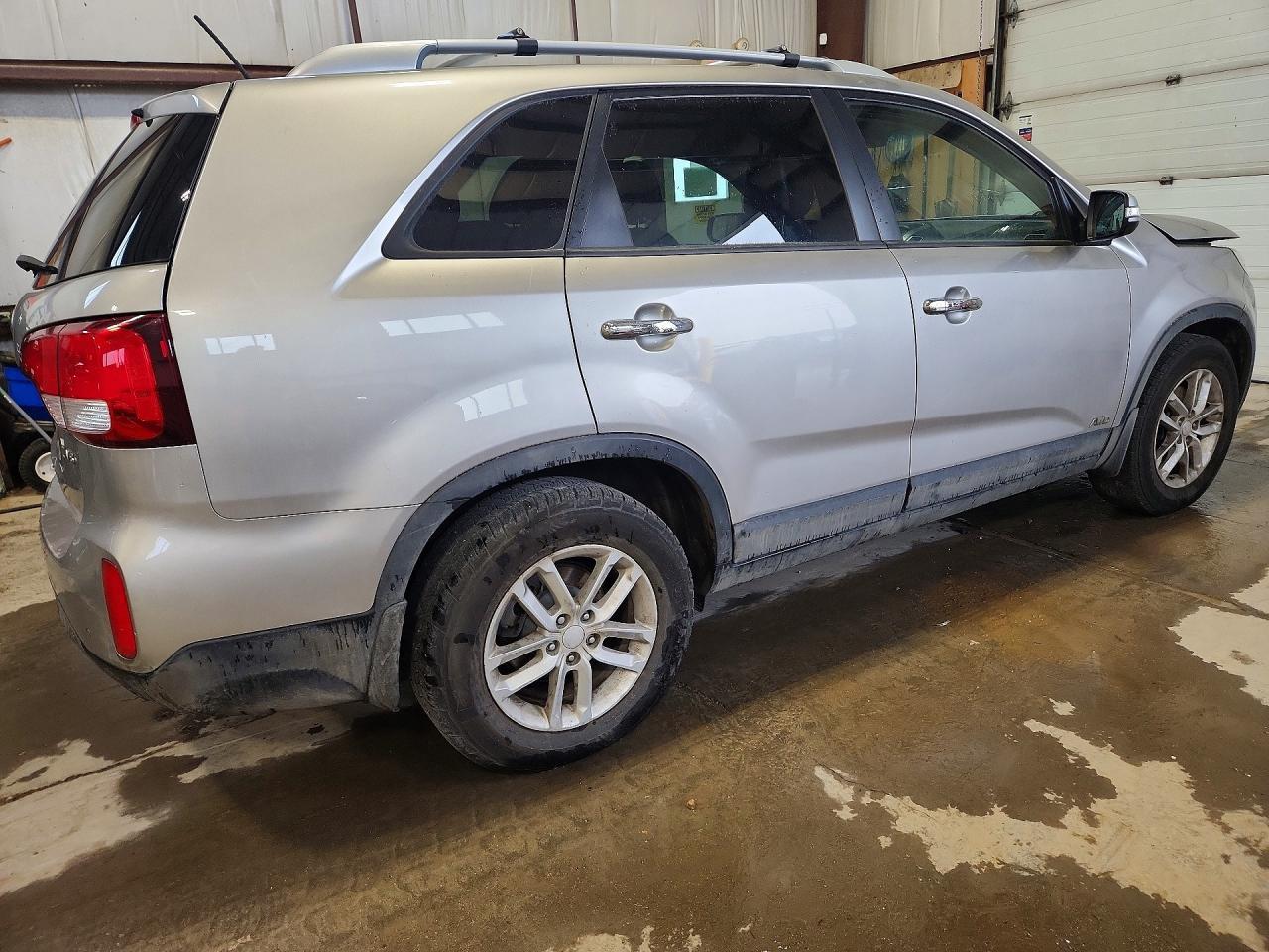2015 KIA SORENTO