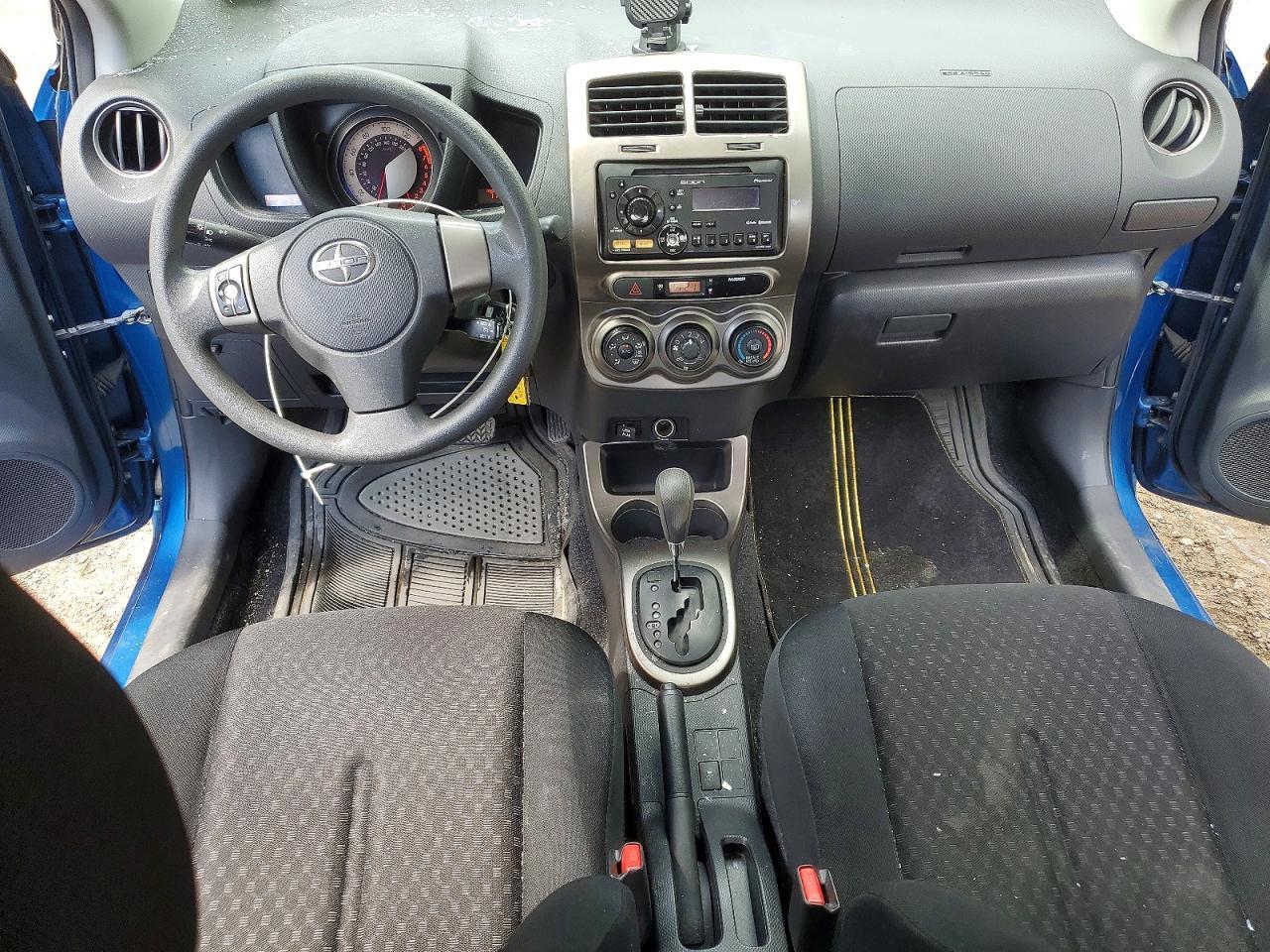 2013 SCION xD