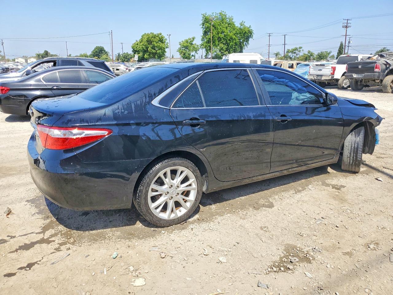 2016 TOYOTA CAMRY