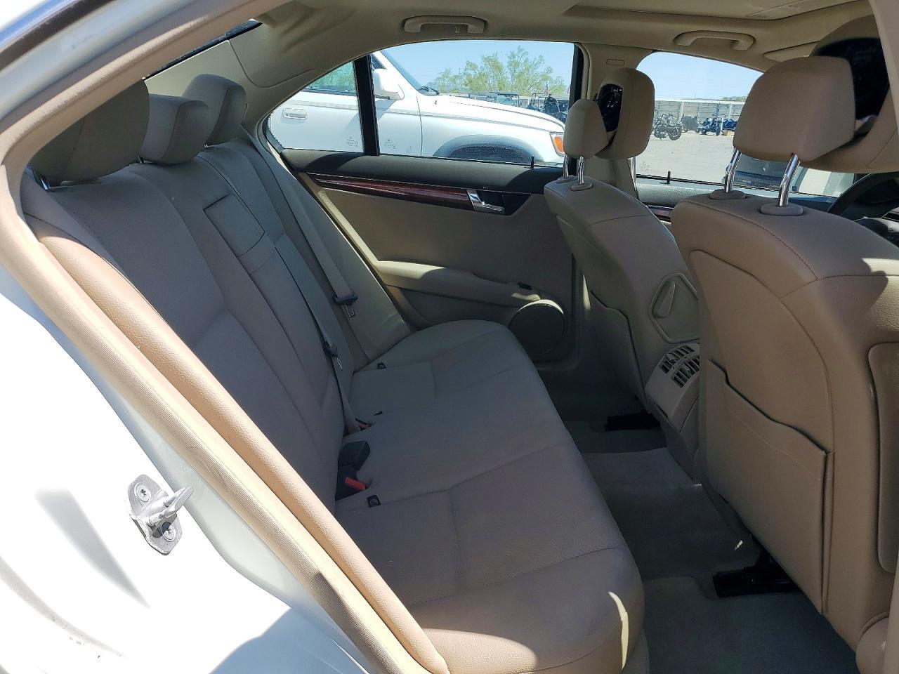 2011 MERCEDES-BENZ C-CLASS