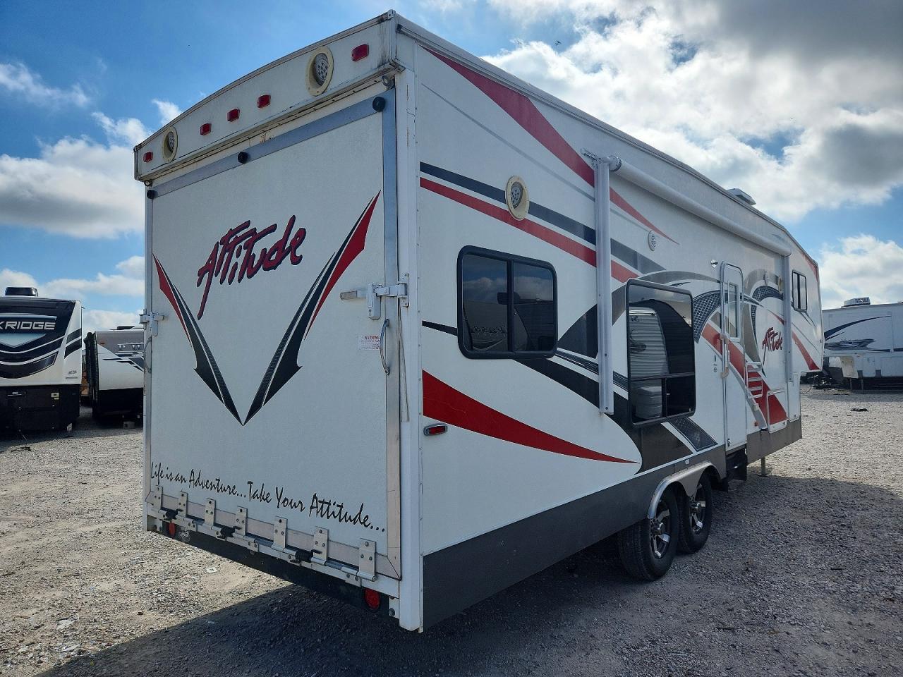 2012 Winn Attitude