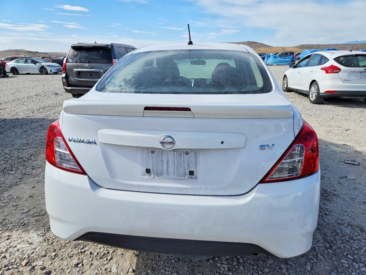2018 NISSAN VERSA