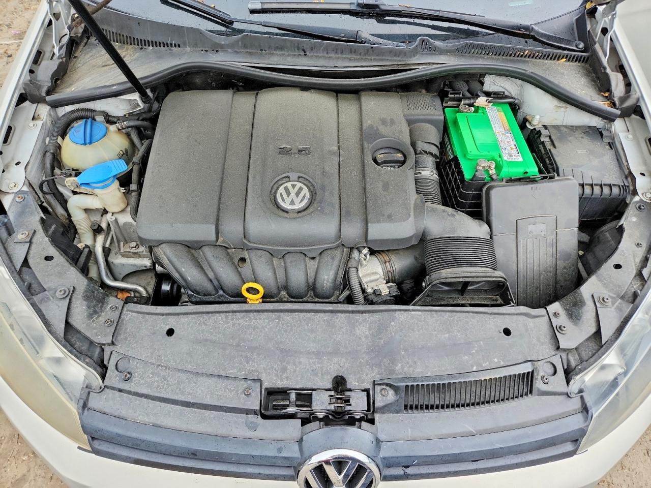 2011 VOLKSWAGEN JETTA