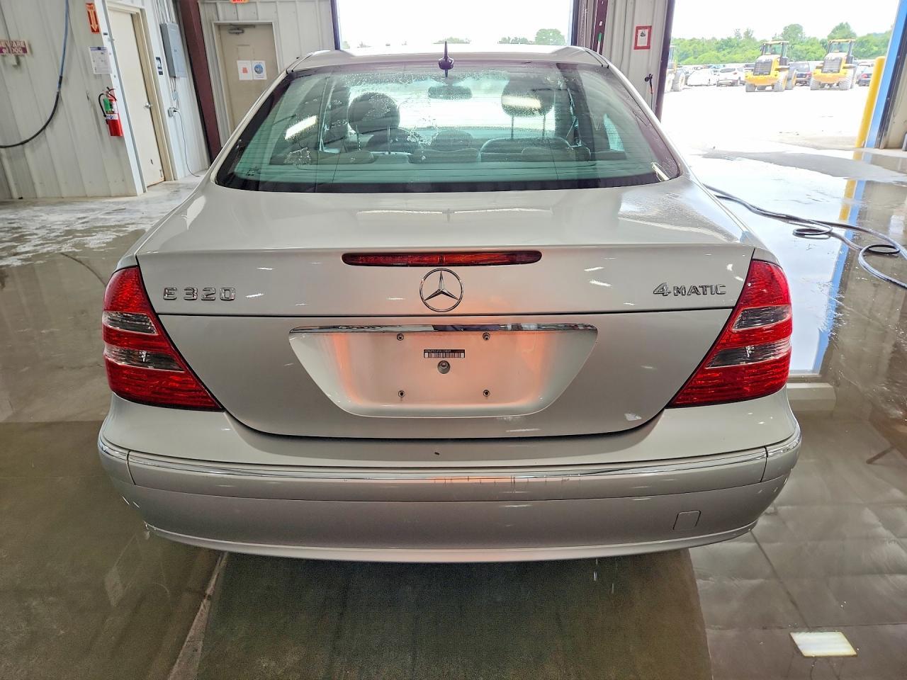 2005 MERCEDES-BENZ E-Class