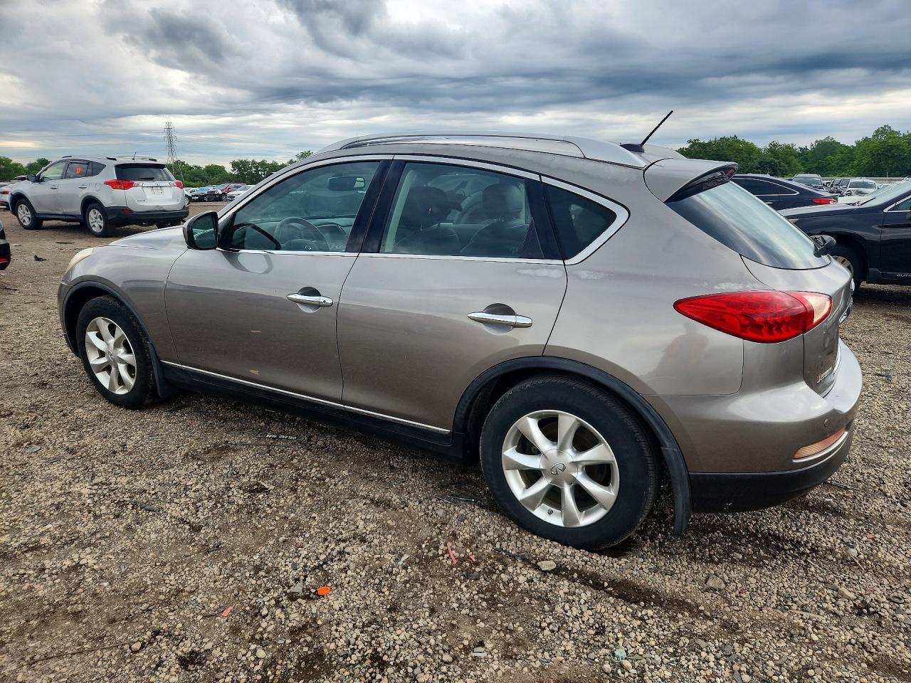 2010 INFINITI EX35