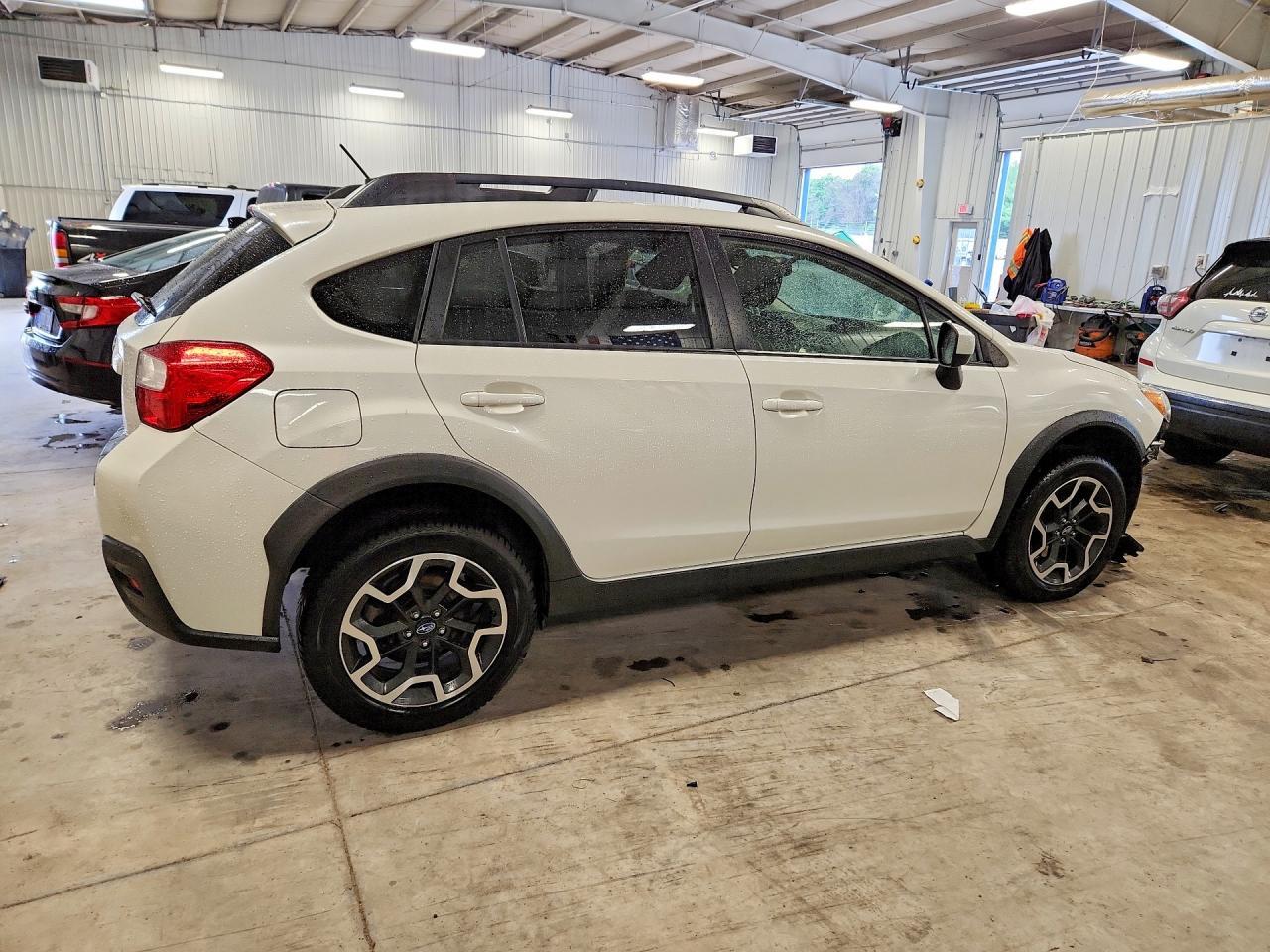2016 SUBARU Crosstrek