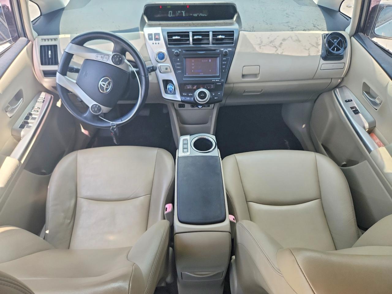 2013 TOYOTA PRIUS V