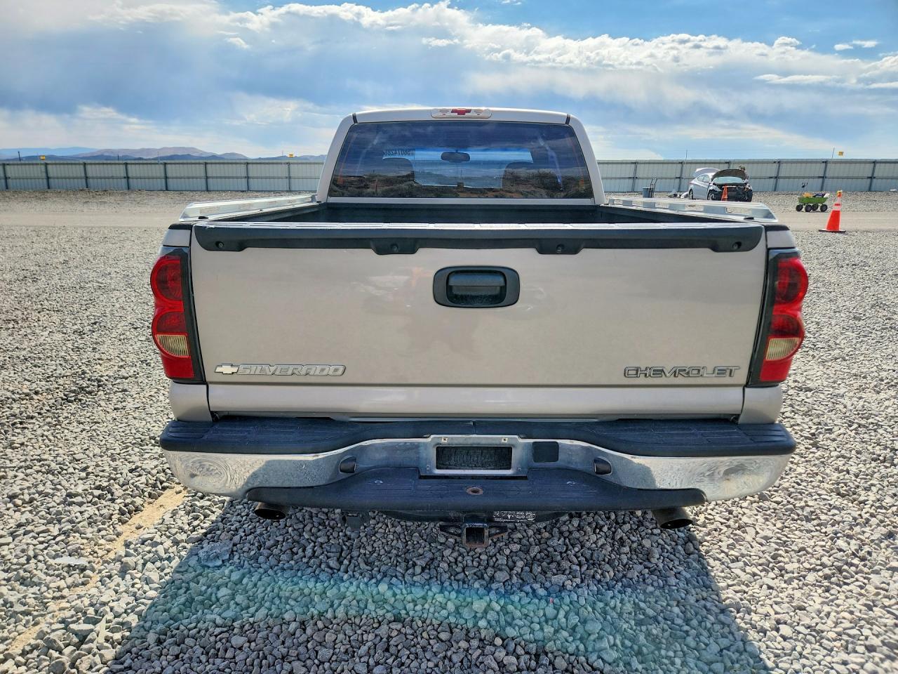2004 CHEVROLET Silverado