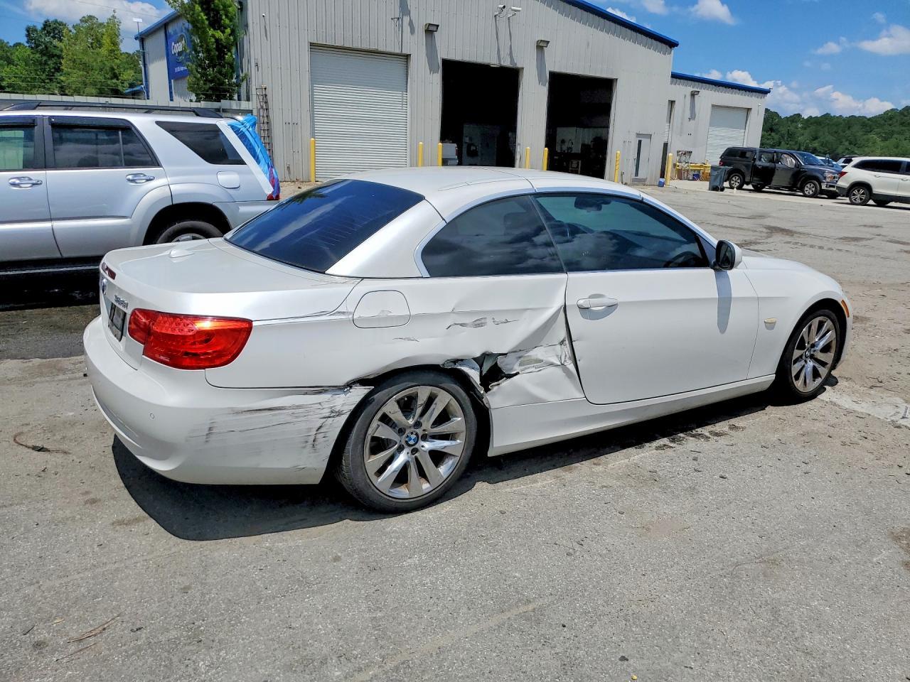2013 BMW 3 SERIES