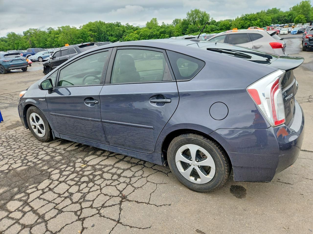 2015 TOYOTA PRIUS