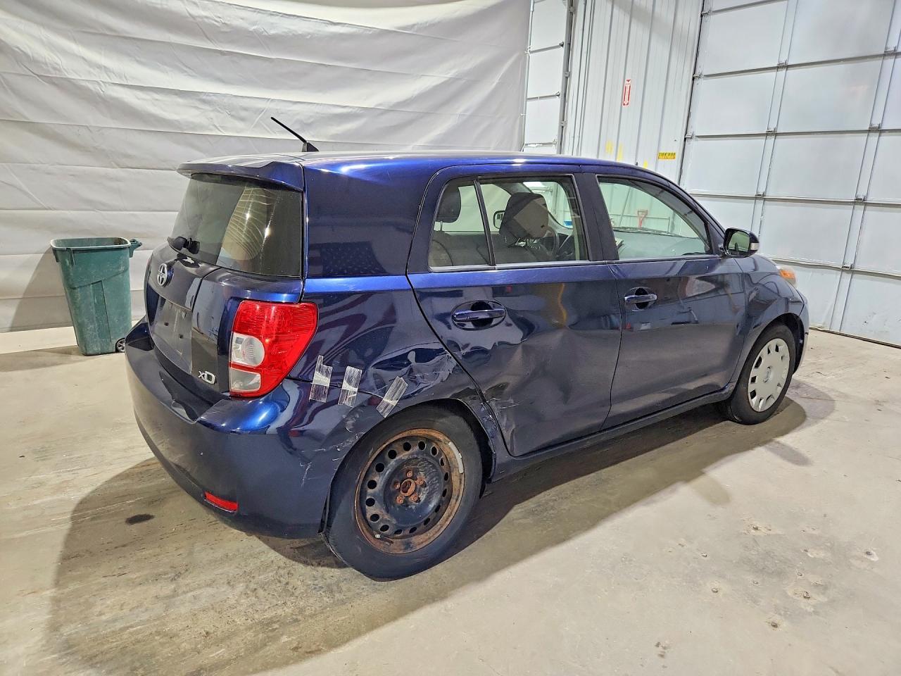 2014 SCION xD