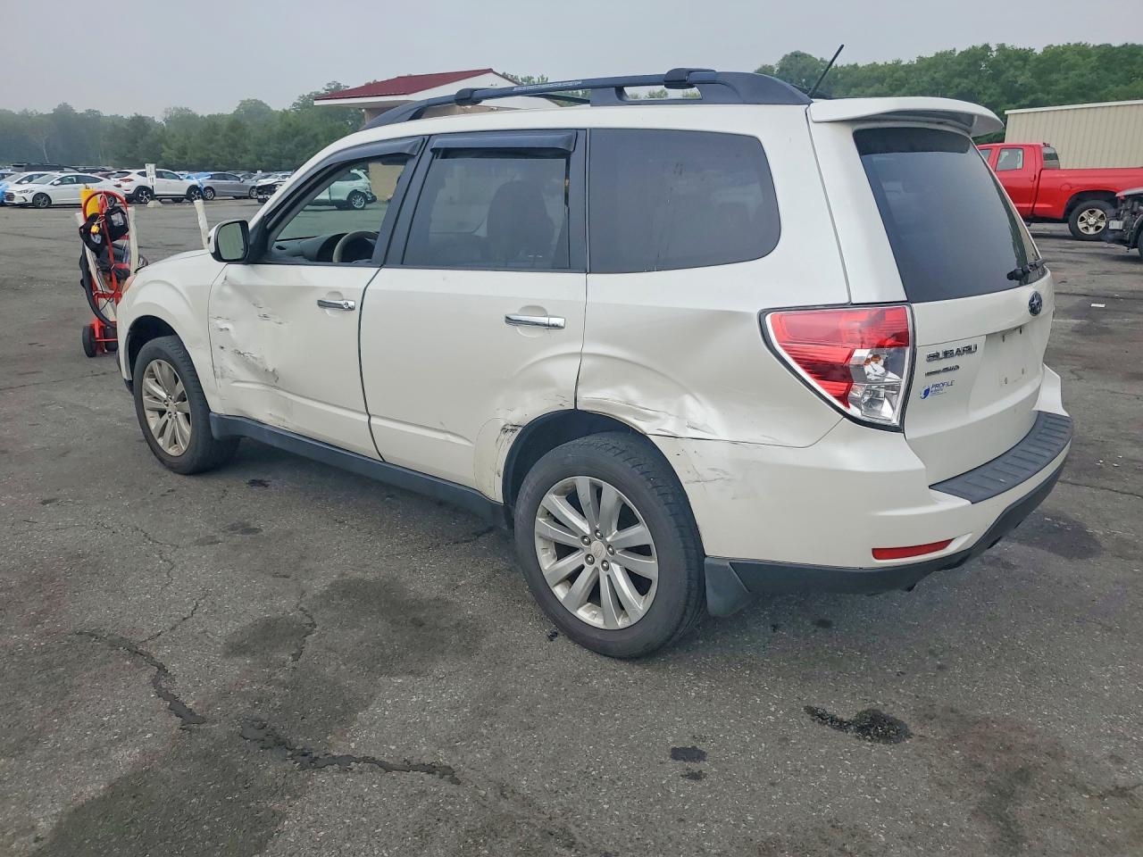 2011 SUBARU FORESTER