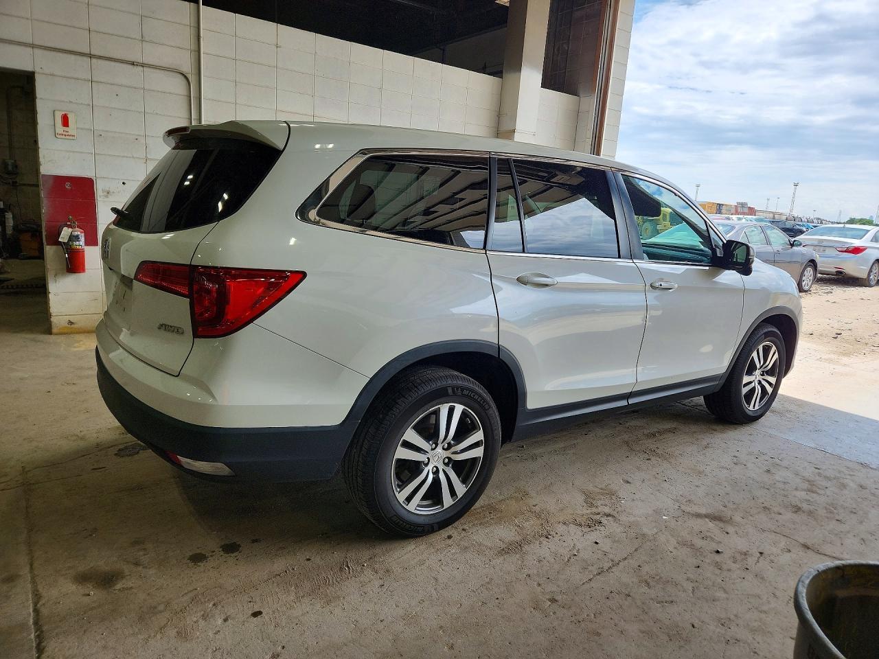 2017 HONDA PILOT