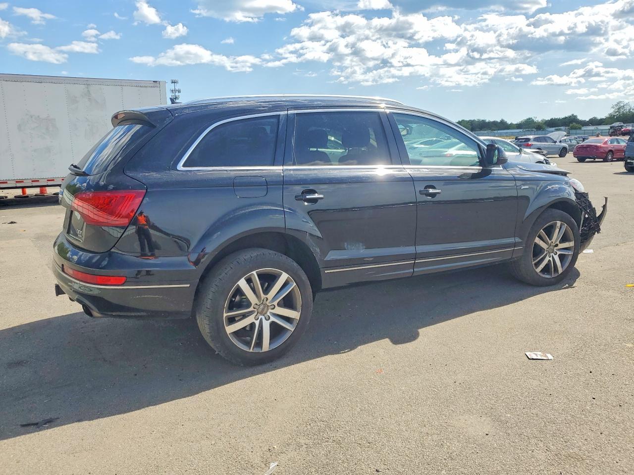 2015 AUDI Q7