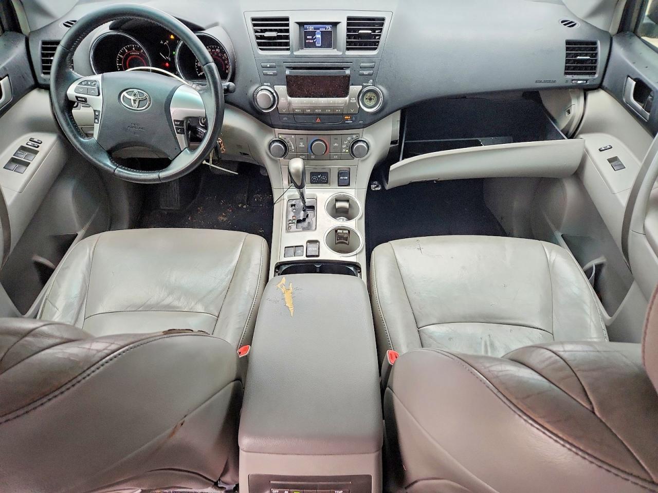 2012 TOYOTA HIGHLANDER