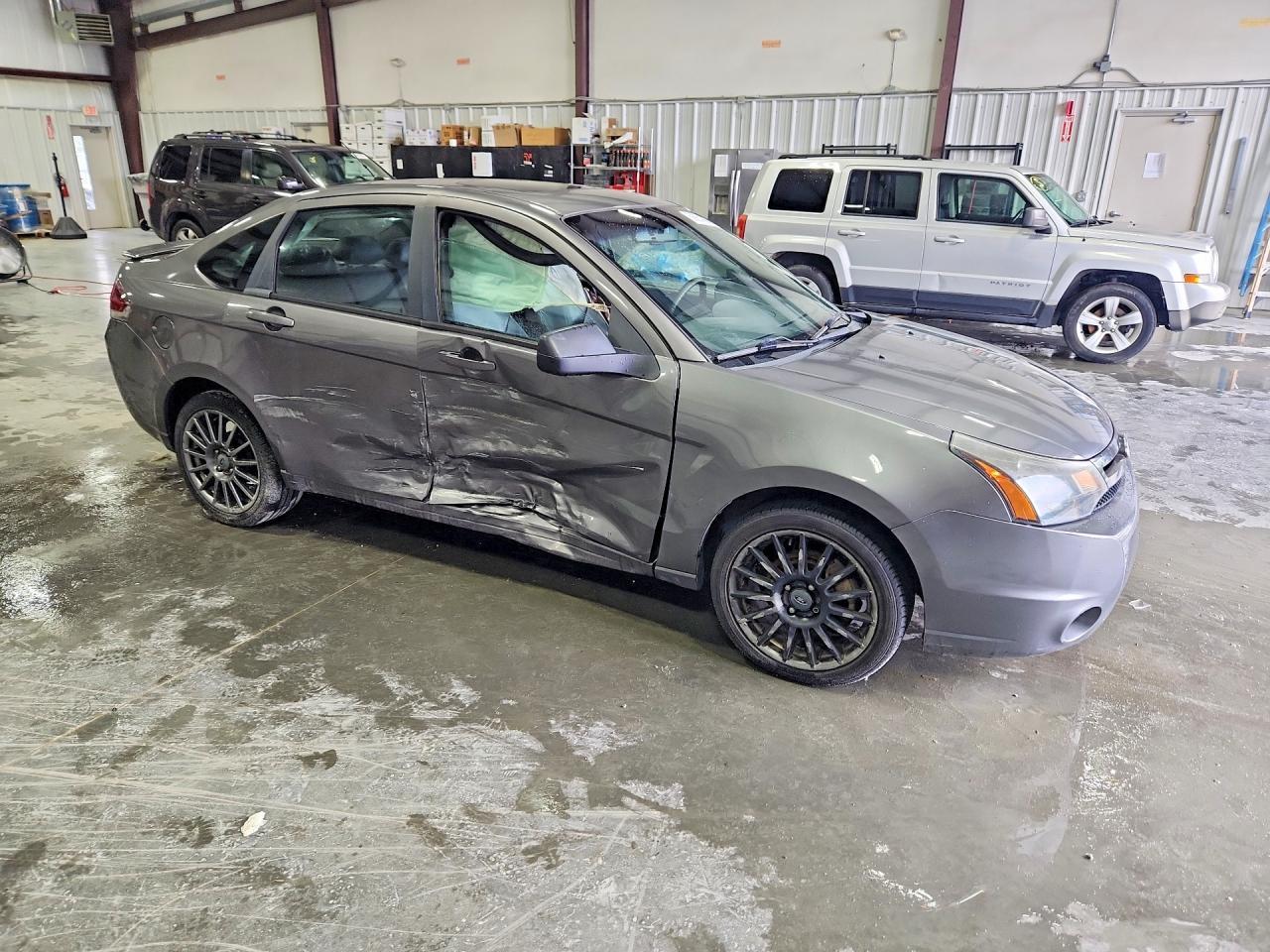 2010 FORD FOCUS