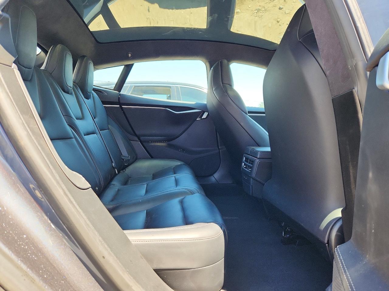 2020 TESLA MODEL S