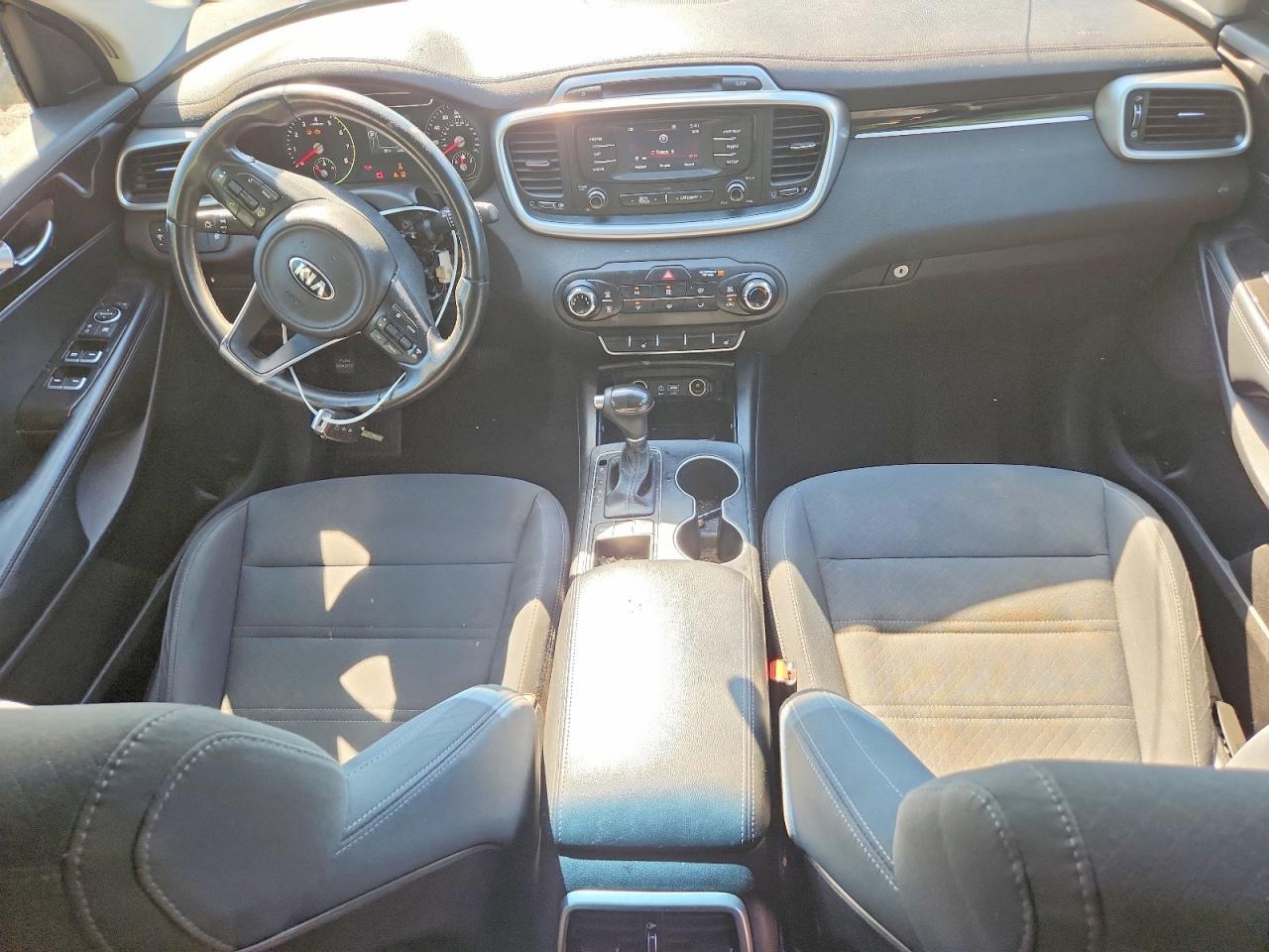 2016 KIA SORENTO