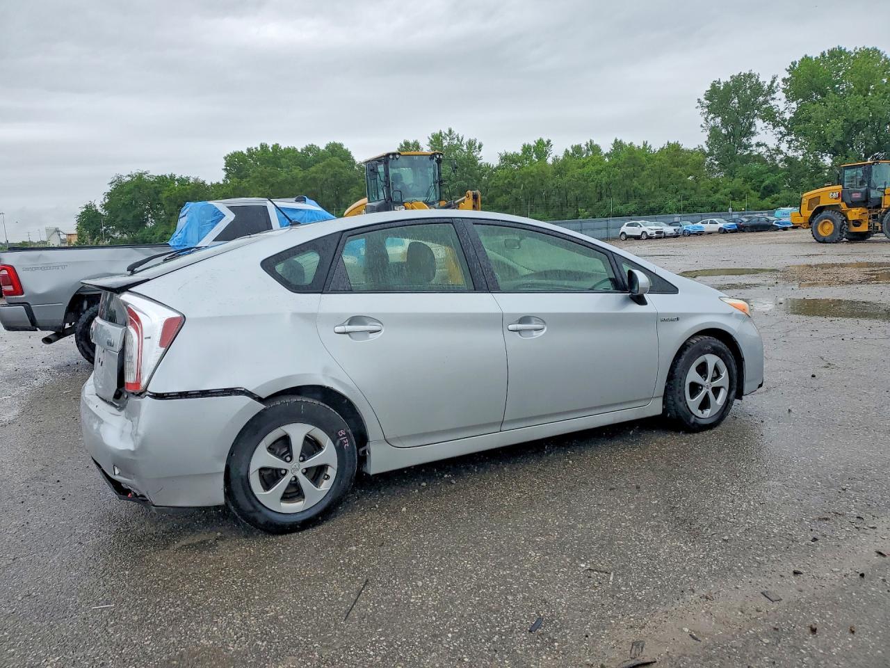 2013 TOYOTA PRIUS