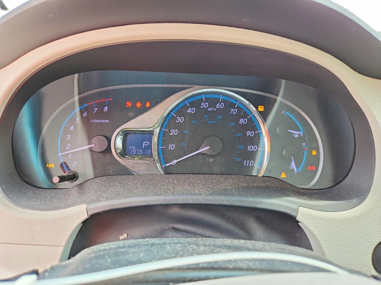 2012 TOYOTA SIENNA