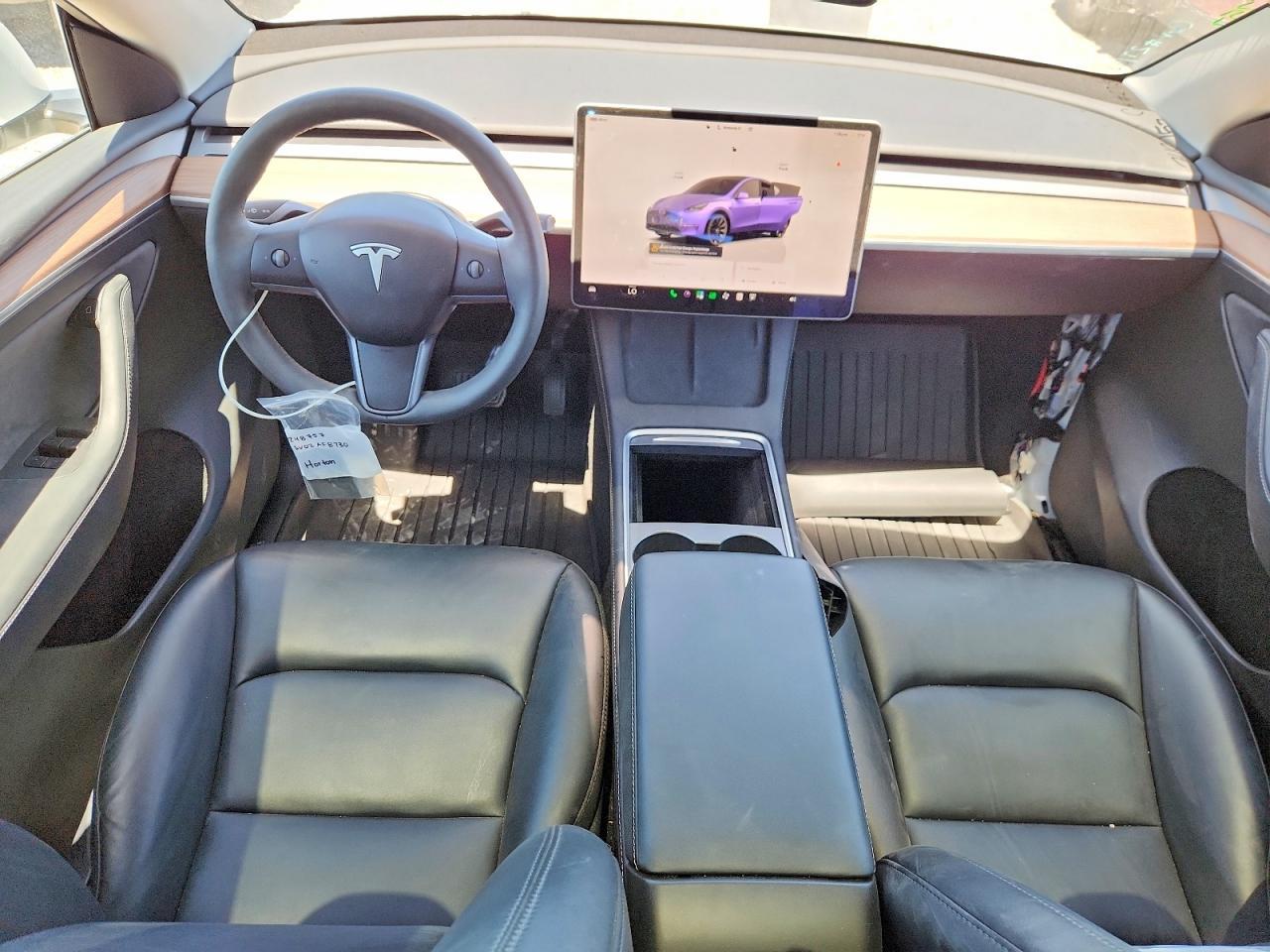 2025 TESLA MODEL Y