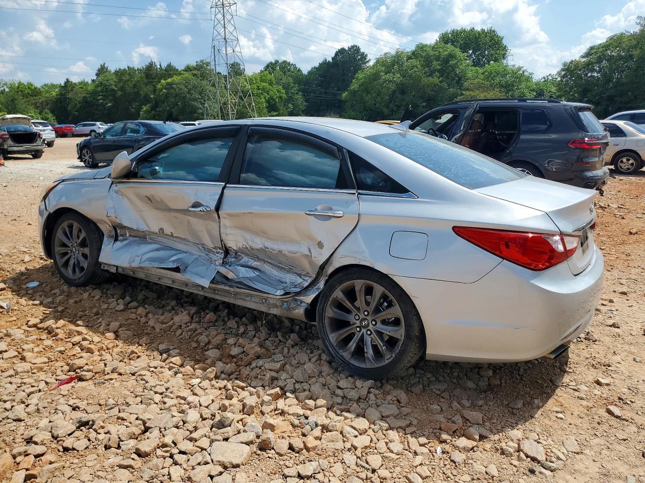 2011 HYUNDAI SONATA