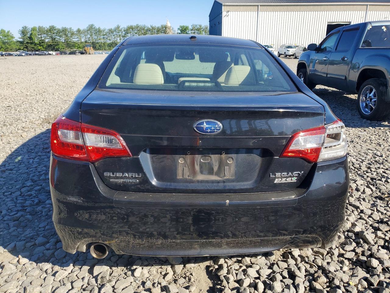 2015 SUBARU Legacy