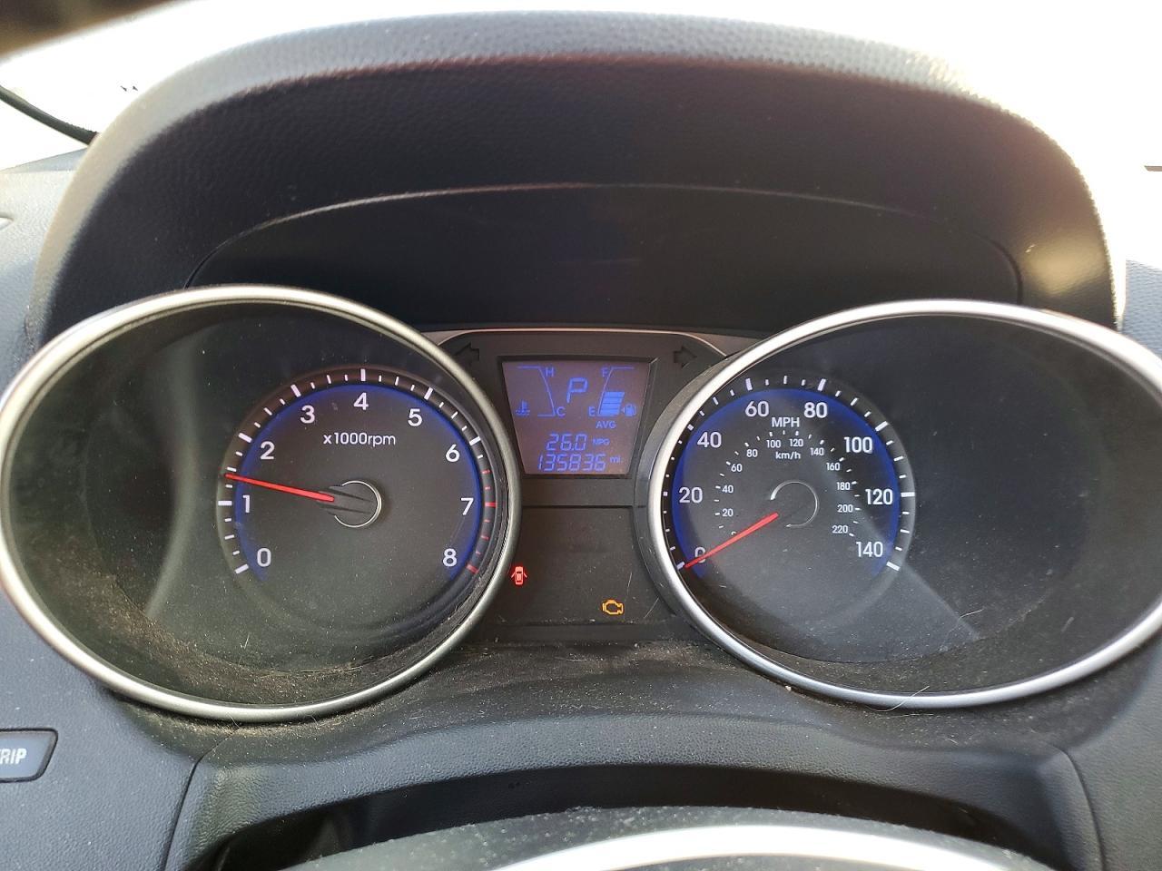 2011 HYUNDAI TUCSON