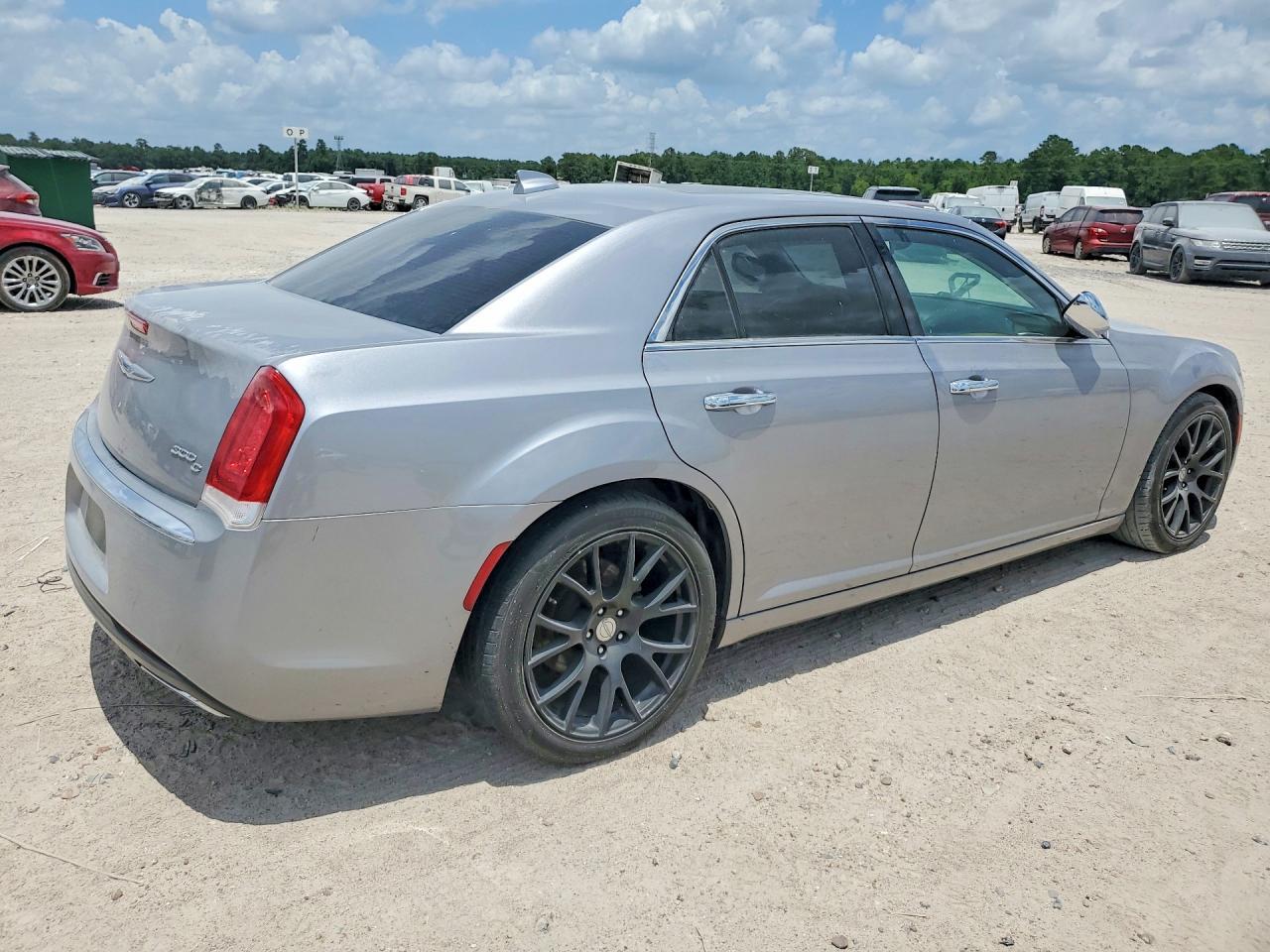 2017 CHRYSLER 300