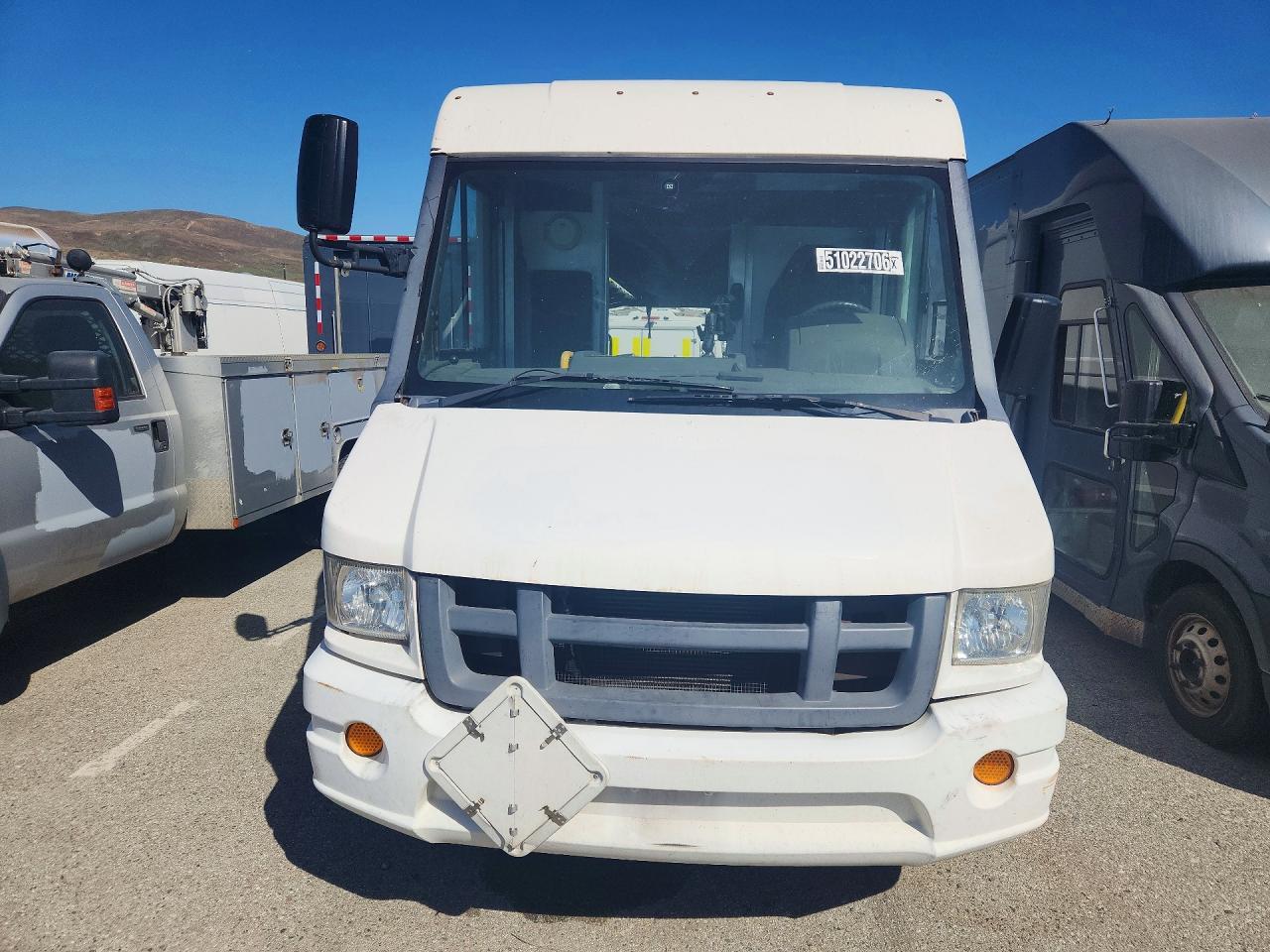 2015 ISUZU NPR