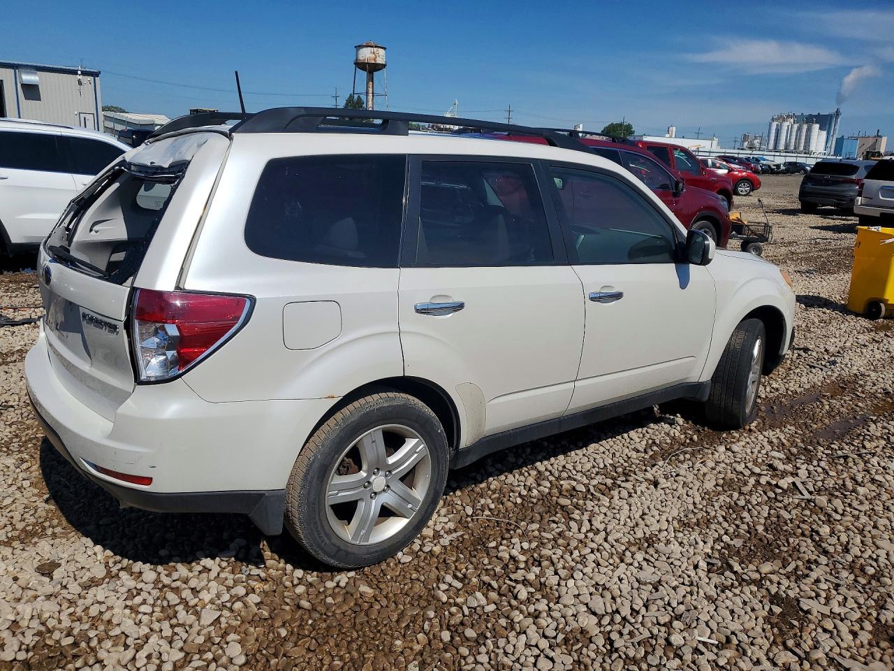 2010 SUBARU FORESTER
