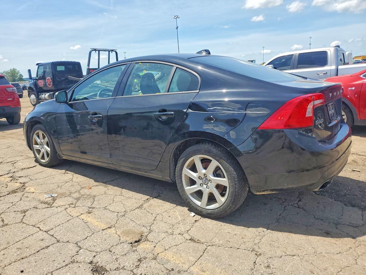 2015 VOLVO S60