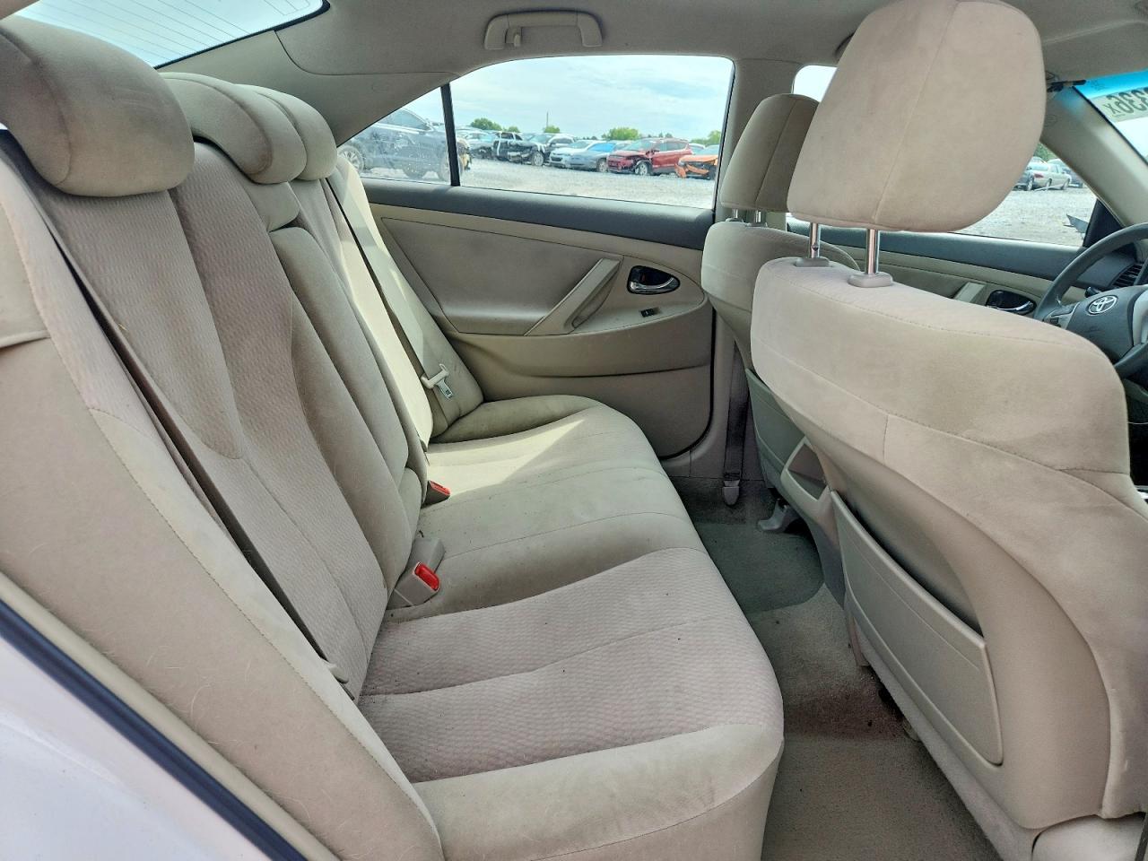 2011 TOYOTA CAMRY
