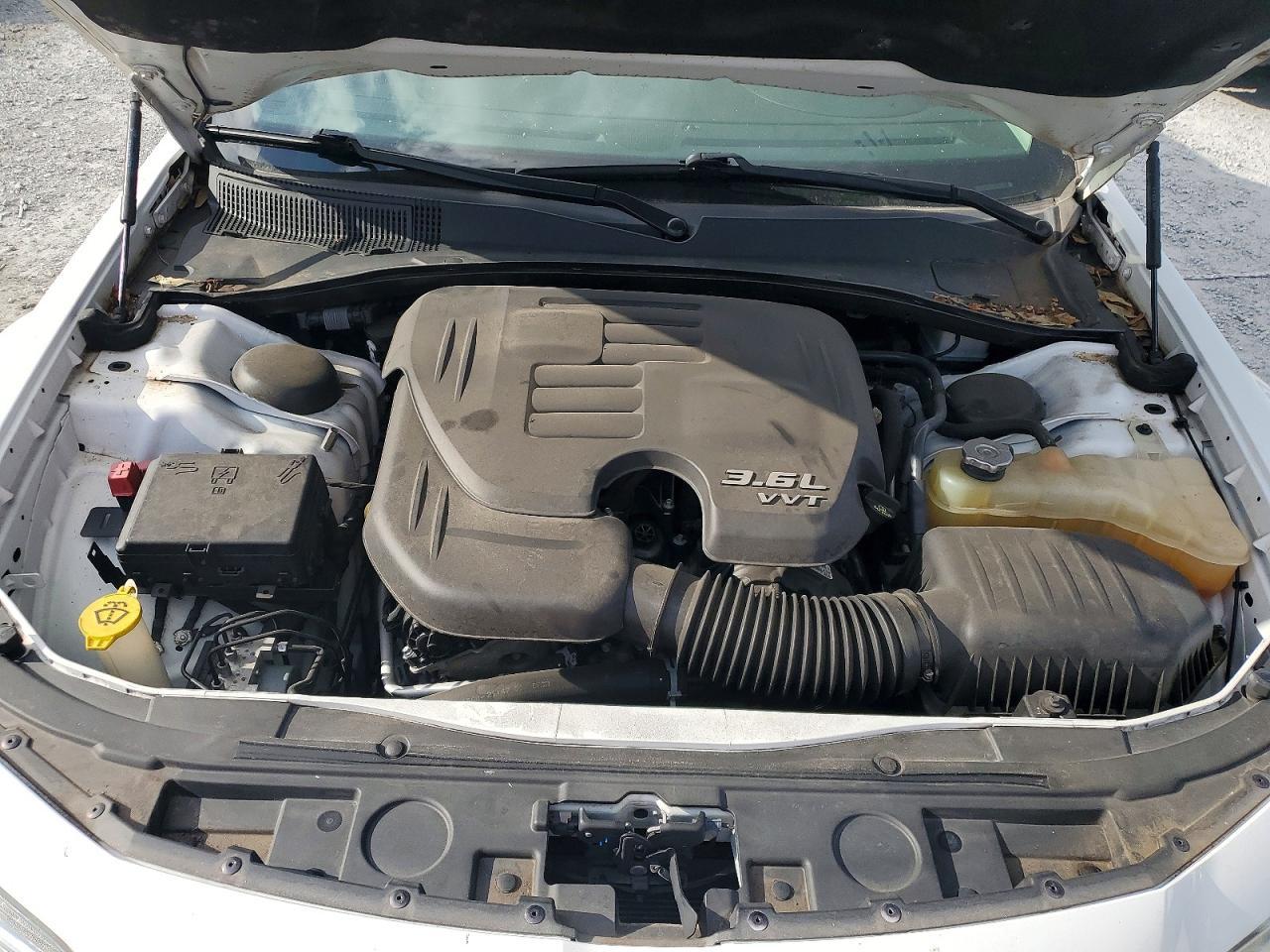 2019 CHRYSLER 300