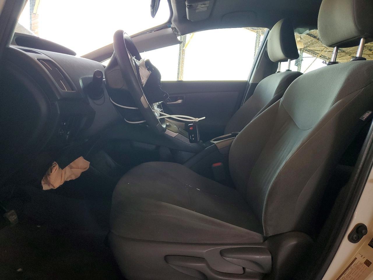 2015 TOYOTA PRIUS