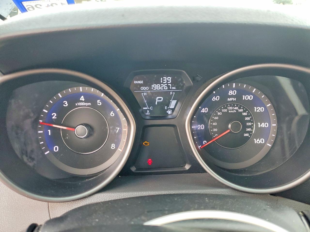 2013 HYUNDAI ELANTRA