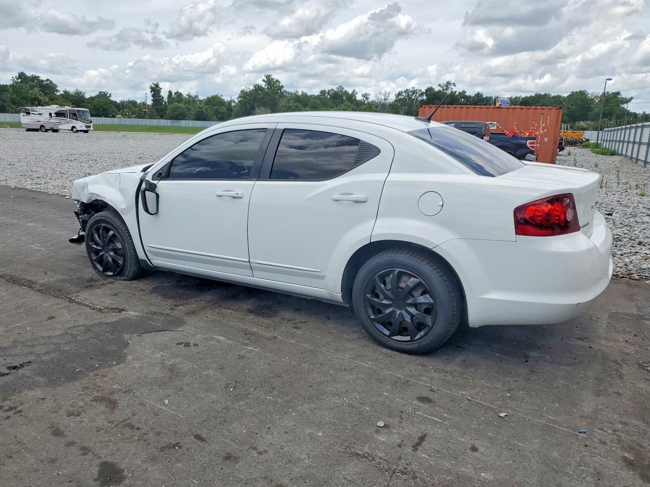 2012 DODGE Avenger