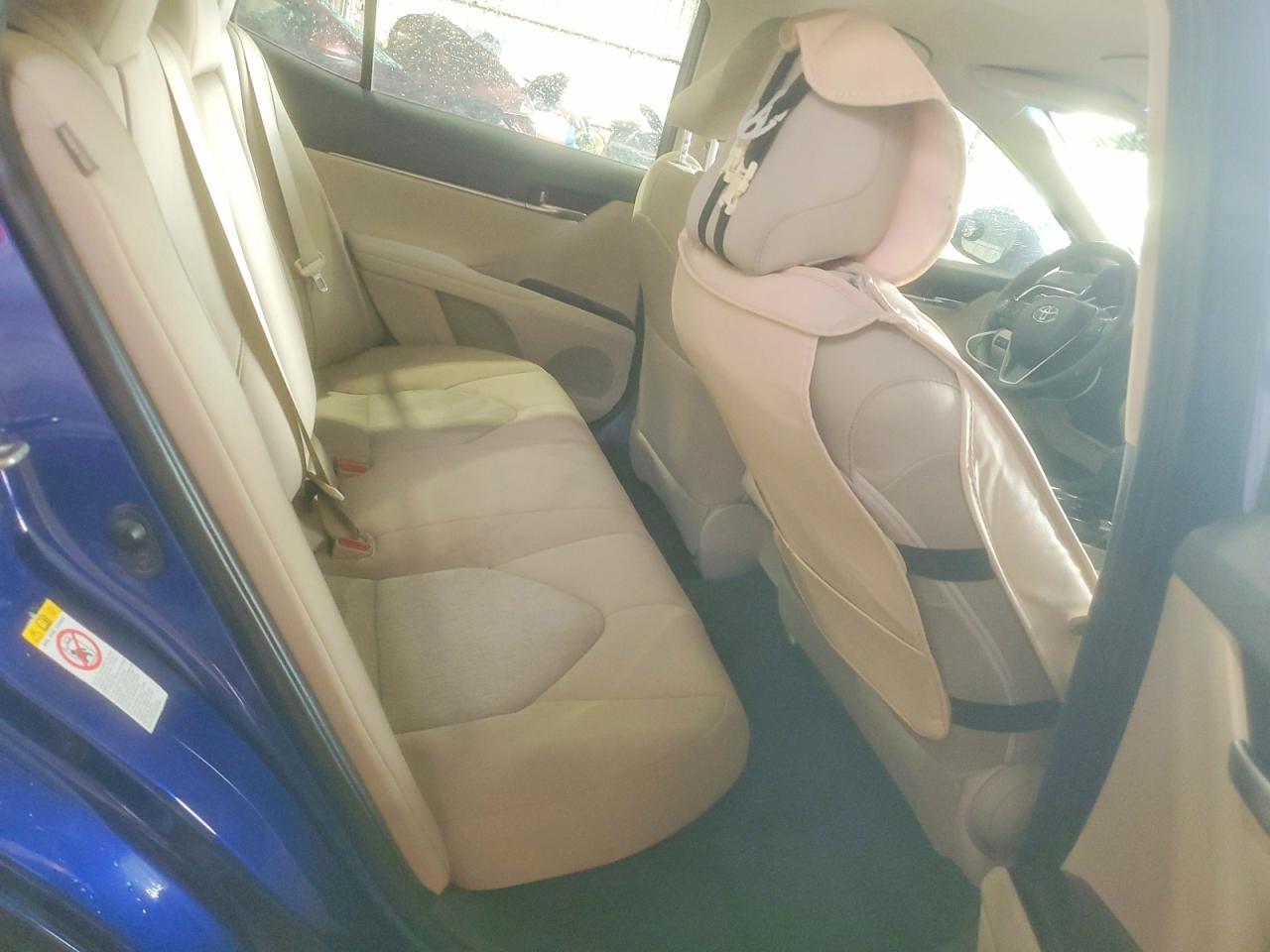 2018 TOYOTA CAMRY