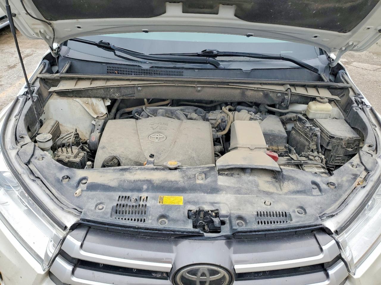 2017 TOYOTA HIGHLANDER