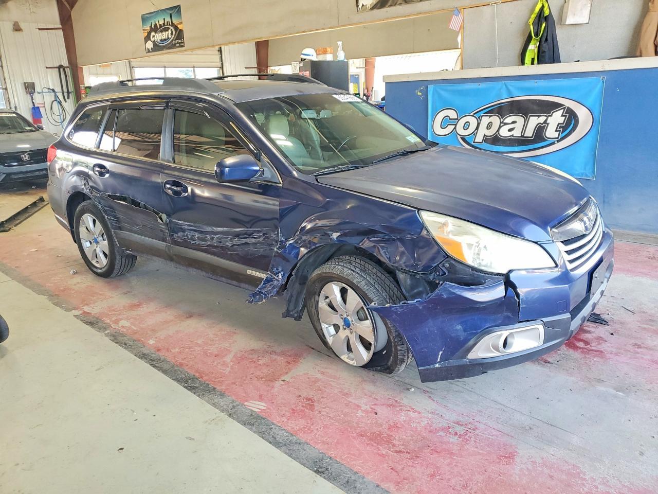 2010 SUBARU Outback