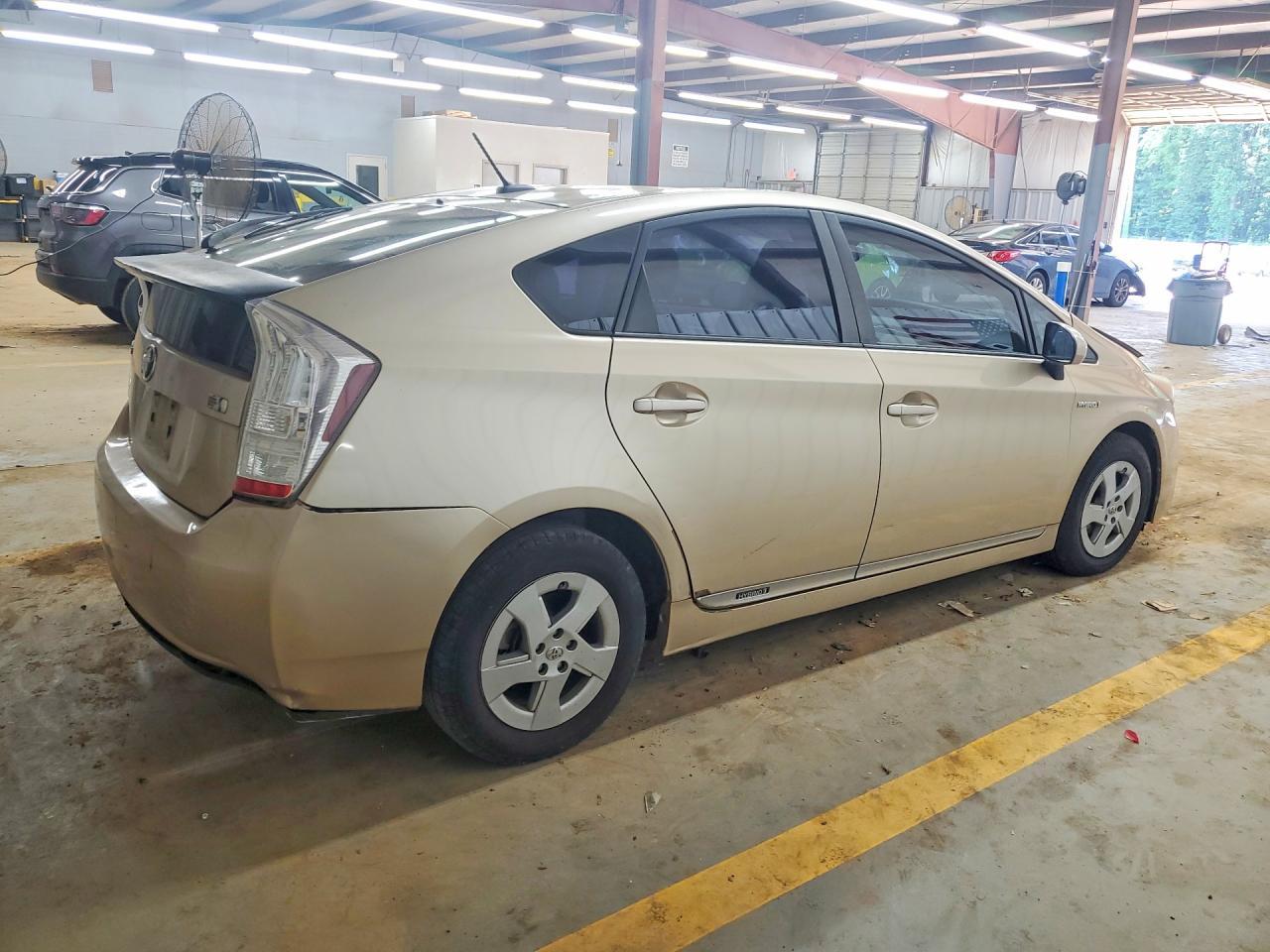 2010 TOYOTA PRIUS