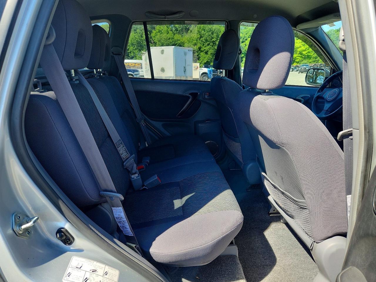 2002 TOYOTA RAV4
