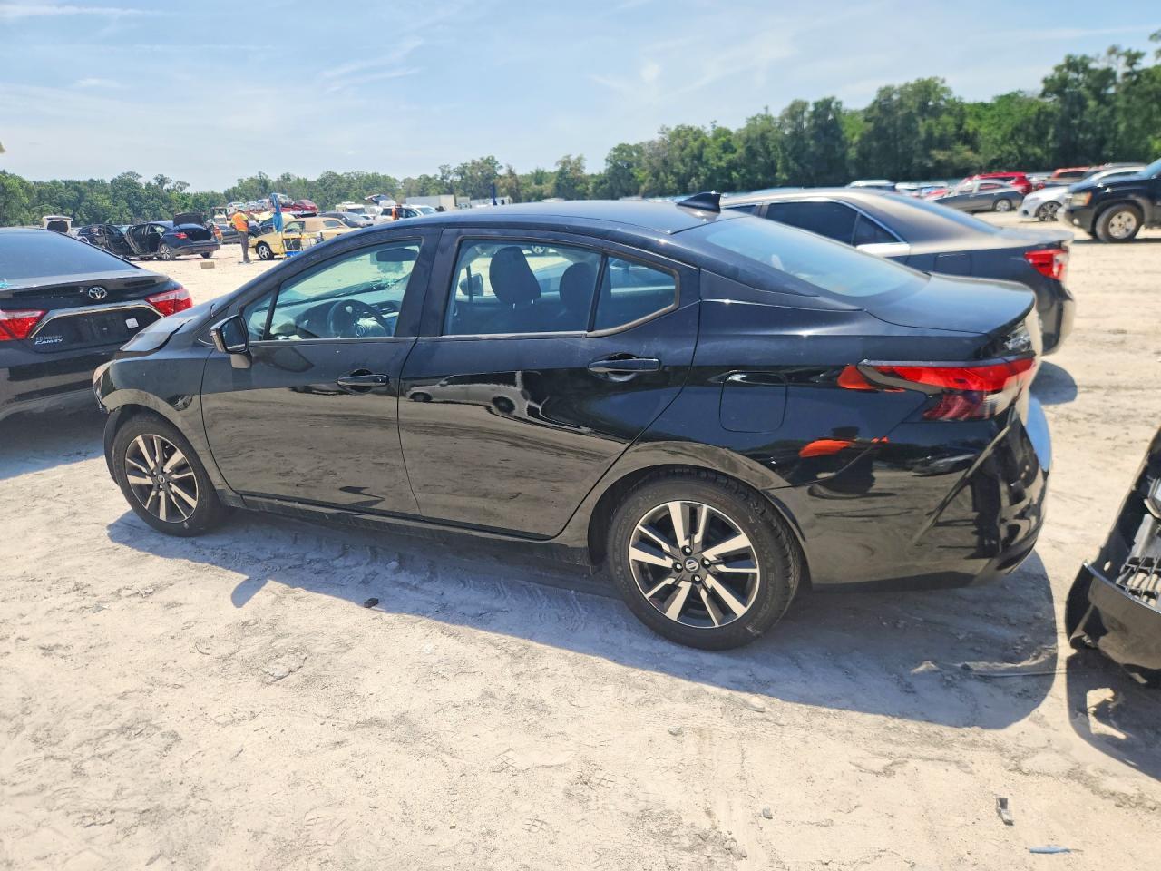 2021 NISSAN VERSA