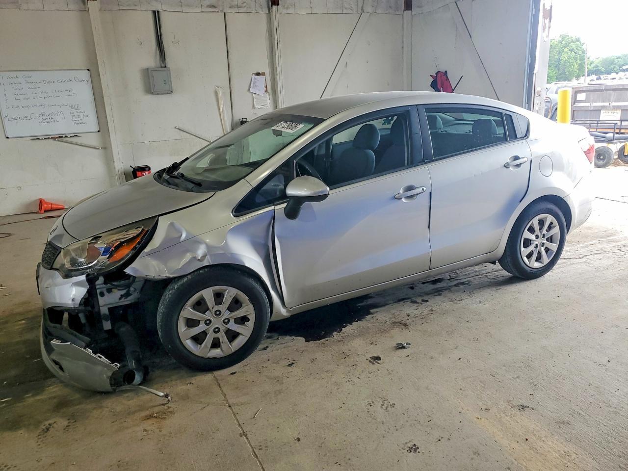 2013 KIA RIO