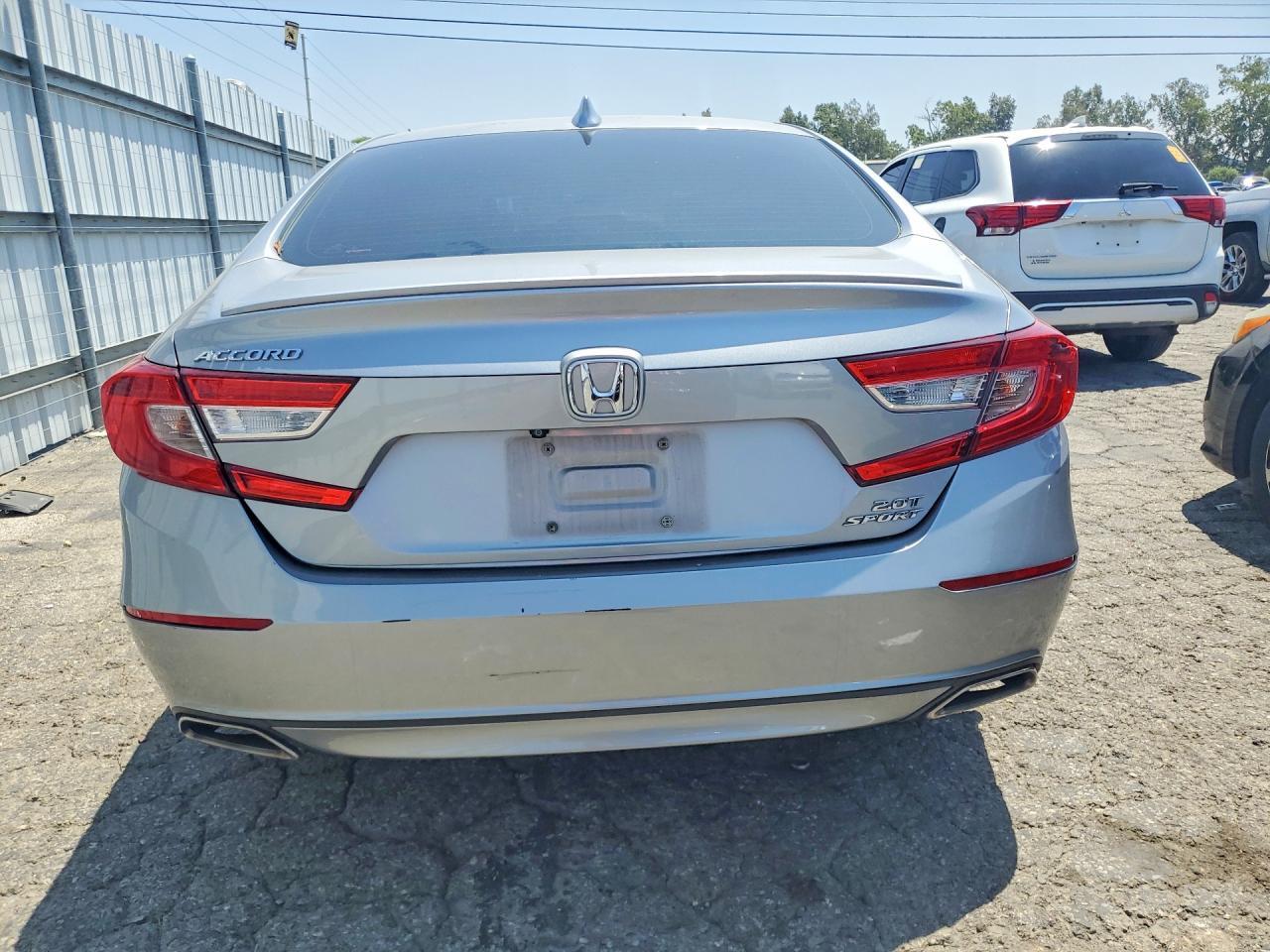 2018 HONDA ACCORD