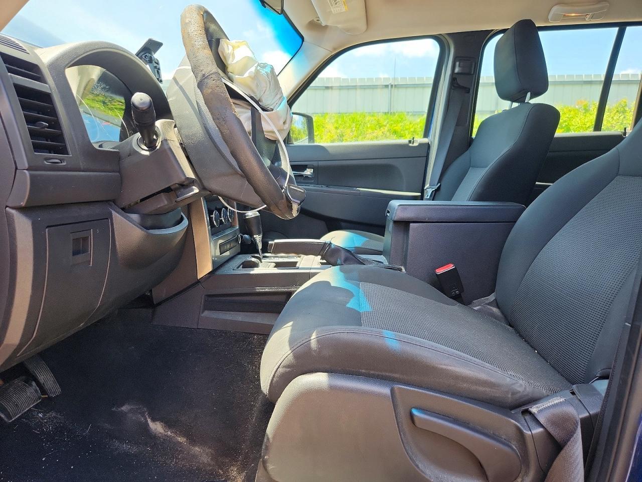 2009 JEEP Liberty